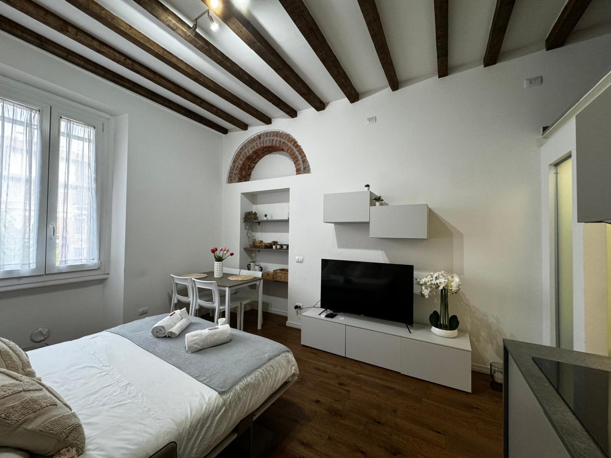 Regina Milano In Corso Lodi - Sky Tv, Wifi E Breakfast Box Apartment Exterior photo
