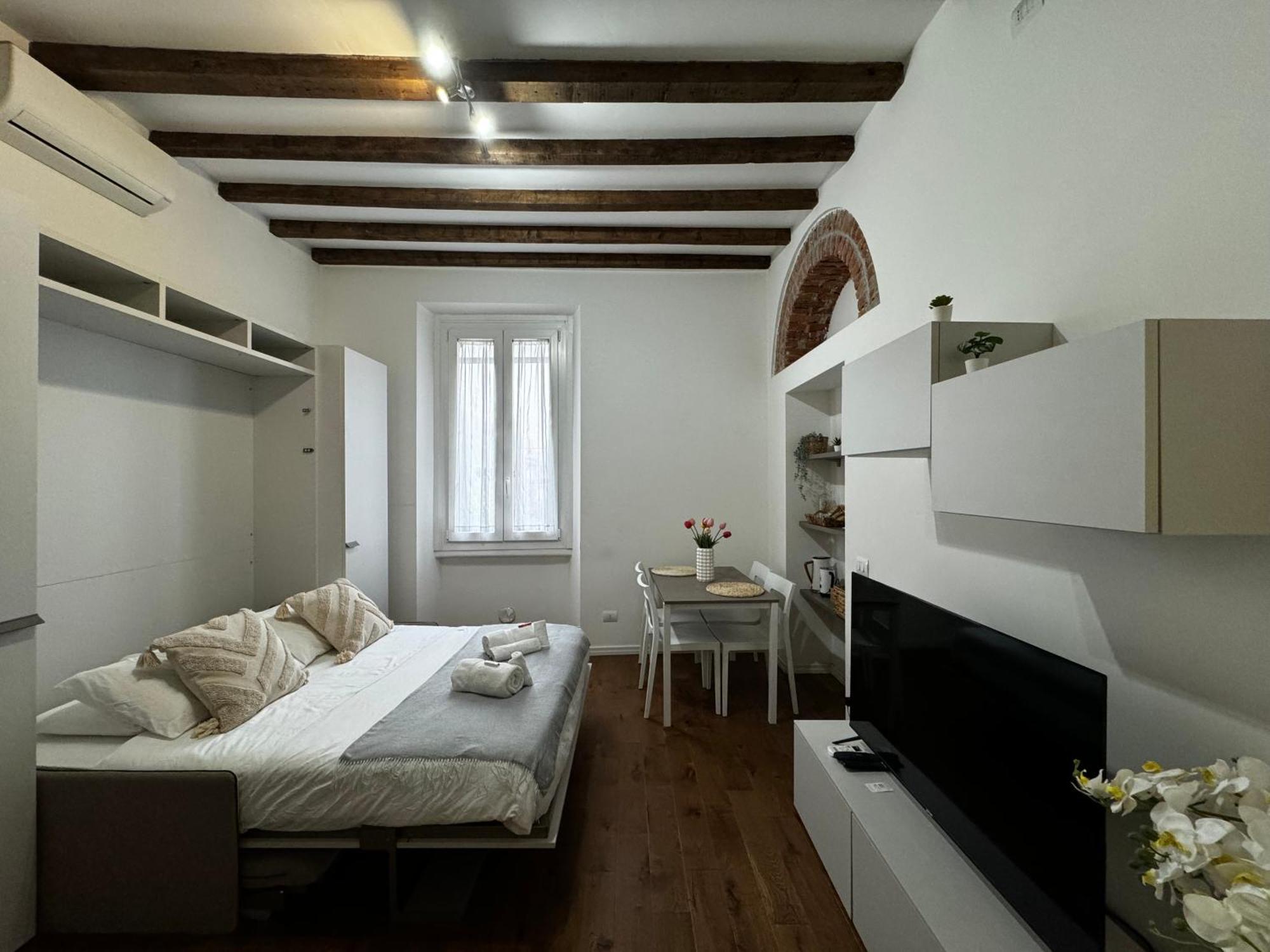 Regina Milano In Corso Lodi - Sky Tv, Wifi E Breakfast Box Apartment Exterior photo